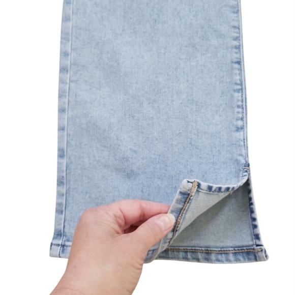 Maurices Everflex Light Wash High Rise Slim Boot Jeans Size 14‎ NWOT - Picture 5 of 10